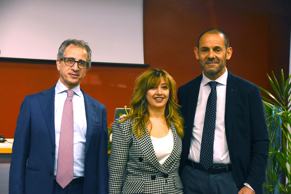 Laura-Pres-e-Prof1 Laura-Pres-e-Prof1